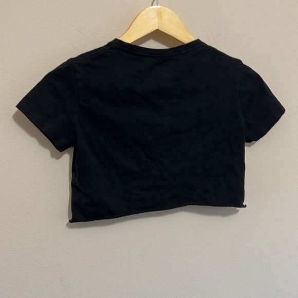 Nike Cropped Black Short Sleeve Slim Fit T-Shirt - Picture 2 of 4